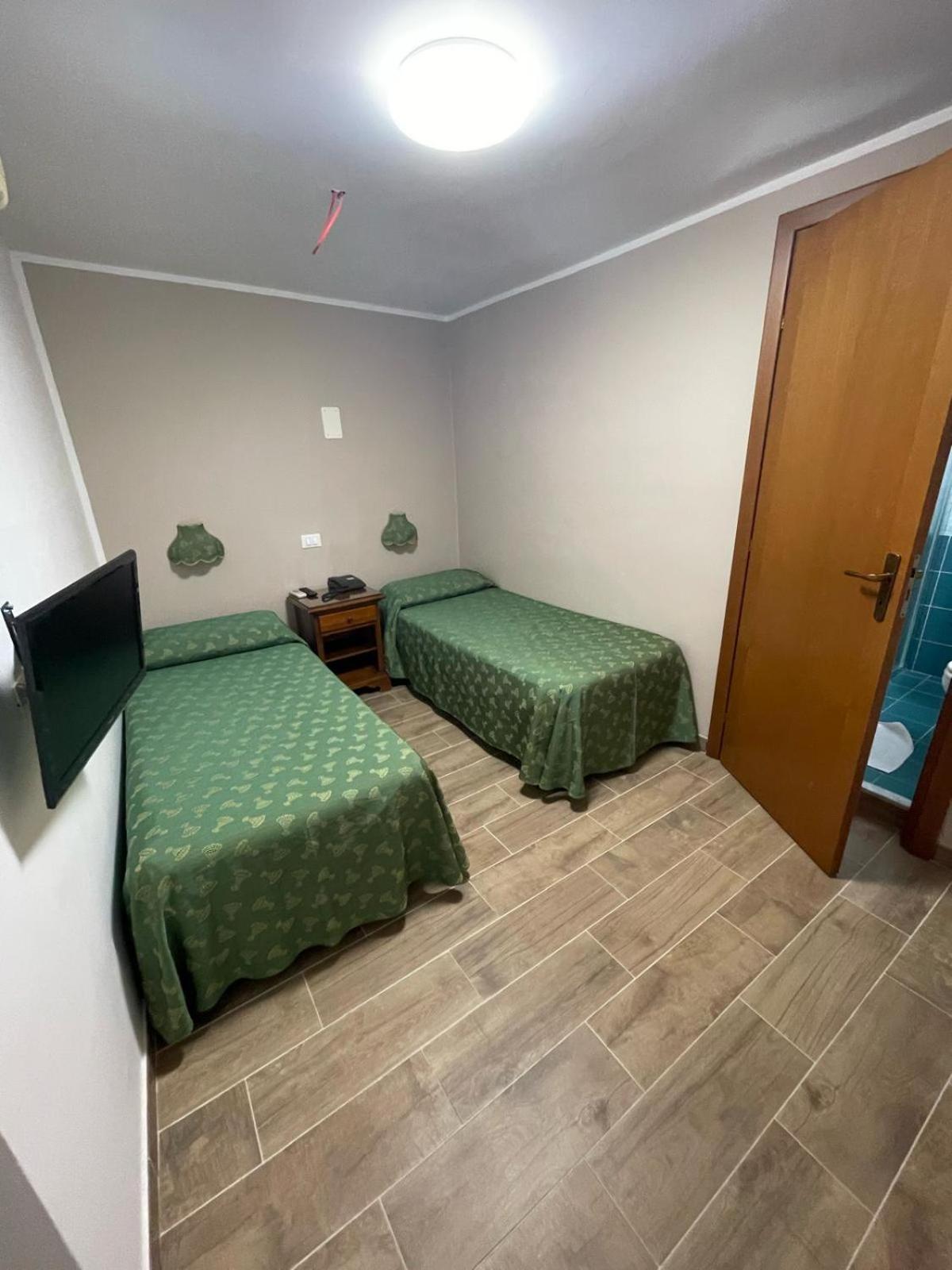 Hotel Cortese Палермо Экстерьер фото