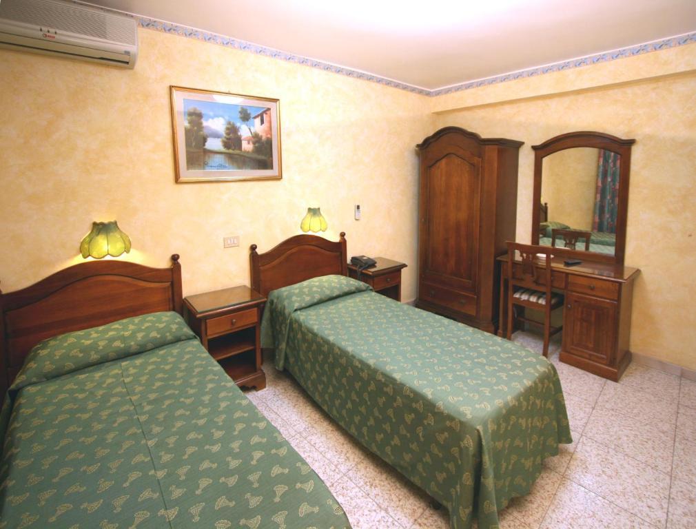 Hotel Cortese Палермо Номер фото