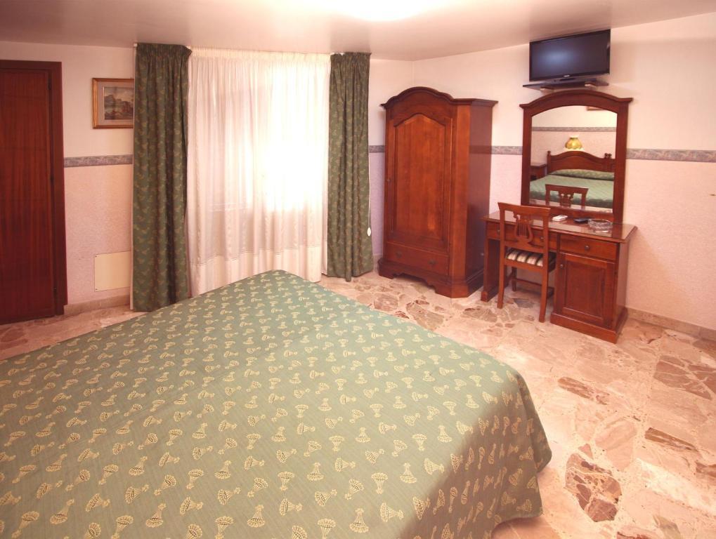 Hotel Cortese Палермо Номер фото